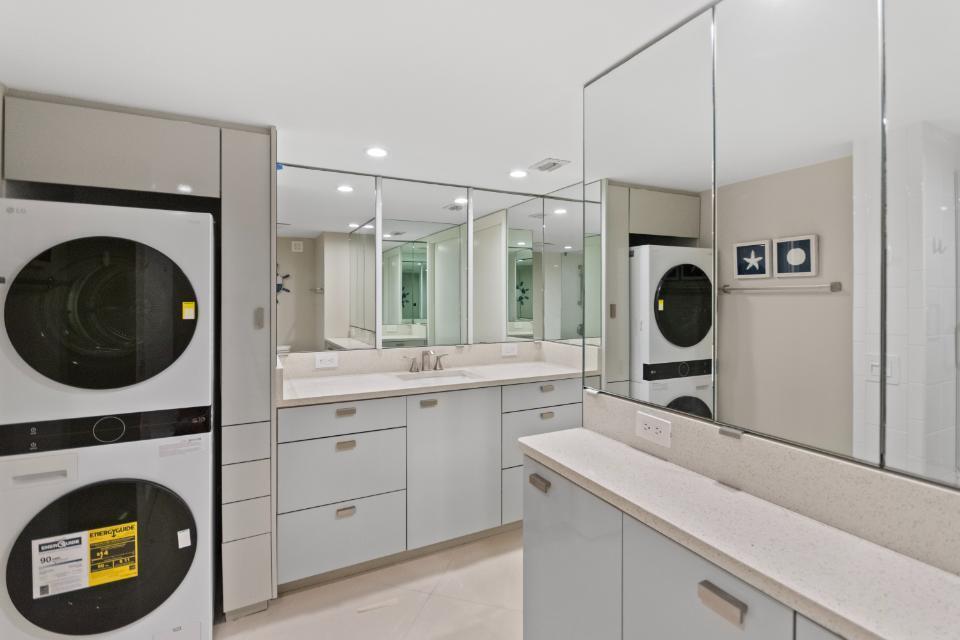 OLD PORT COVE QUAY SOUTH - Residential