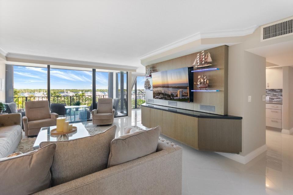 OLD PORT COVE QUAY SOUTH - Residential