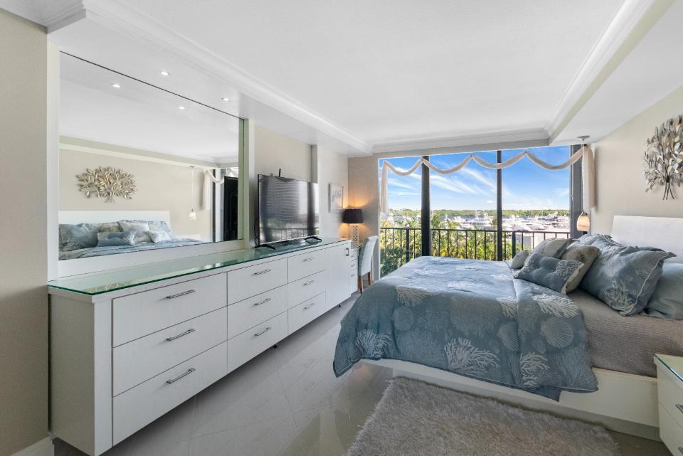 OLD PORT COVE QUAY SOUTH - Residential