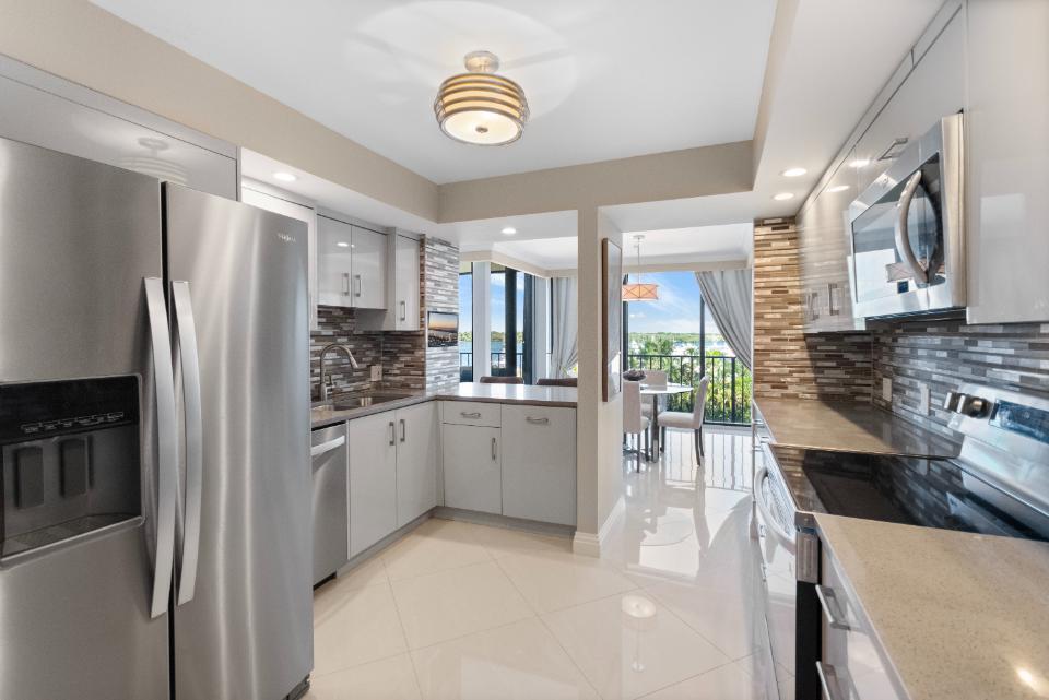 OLD PORT COVE QUAY SOUTH - Residential