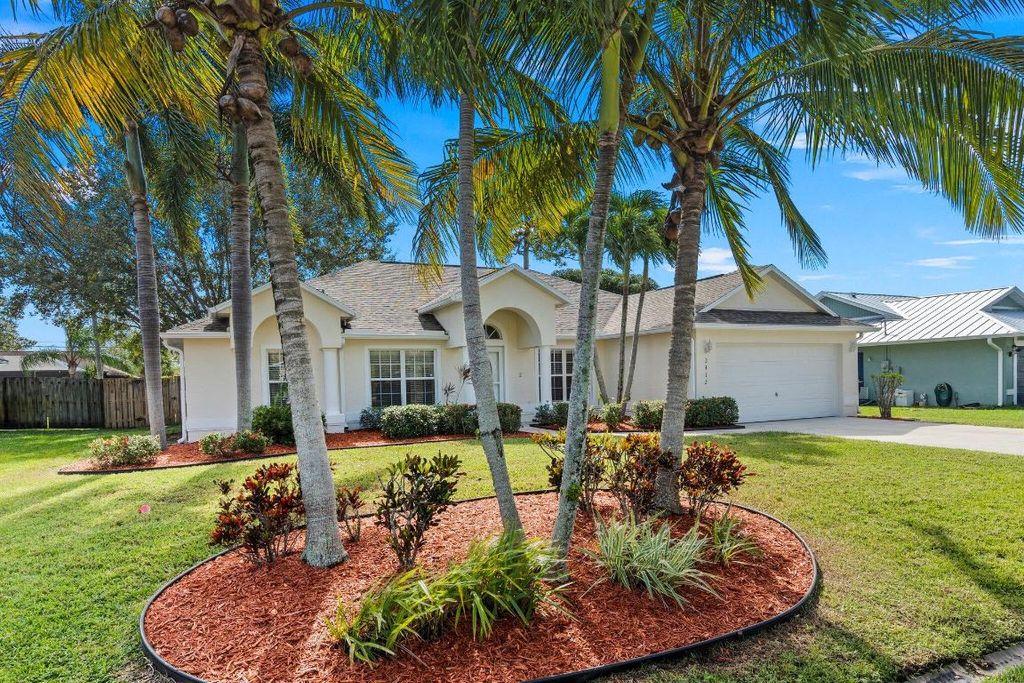 Photo of 2412 SE Alfonso Avenue, Port Saint Lucie, FL 34952 (MLS # R10936515)