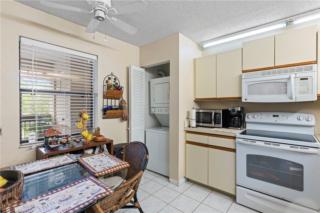 4047 NW 22nd St 210B