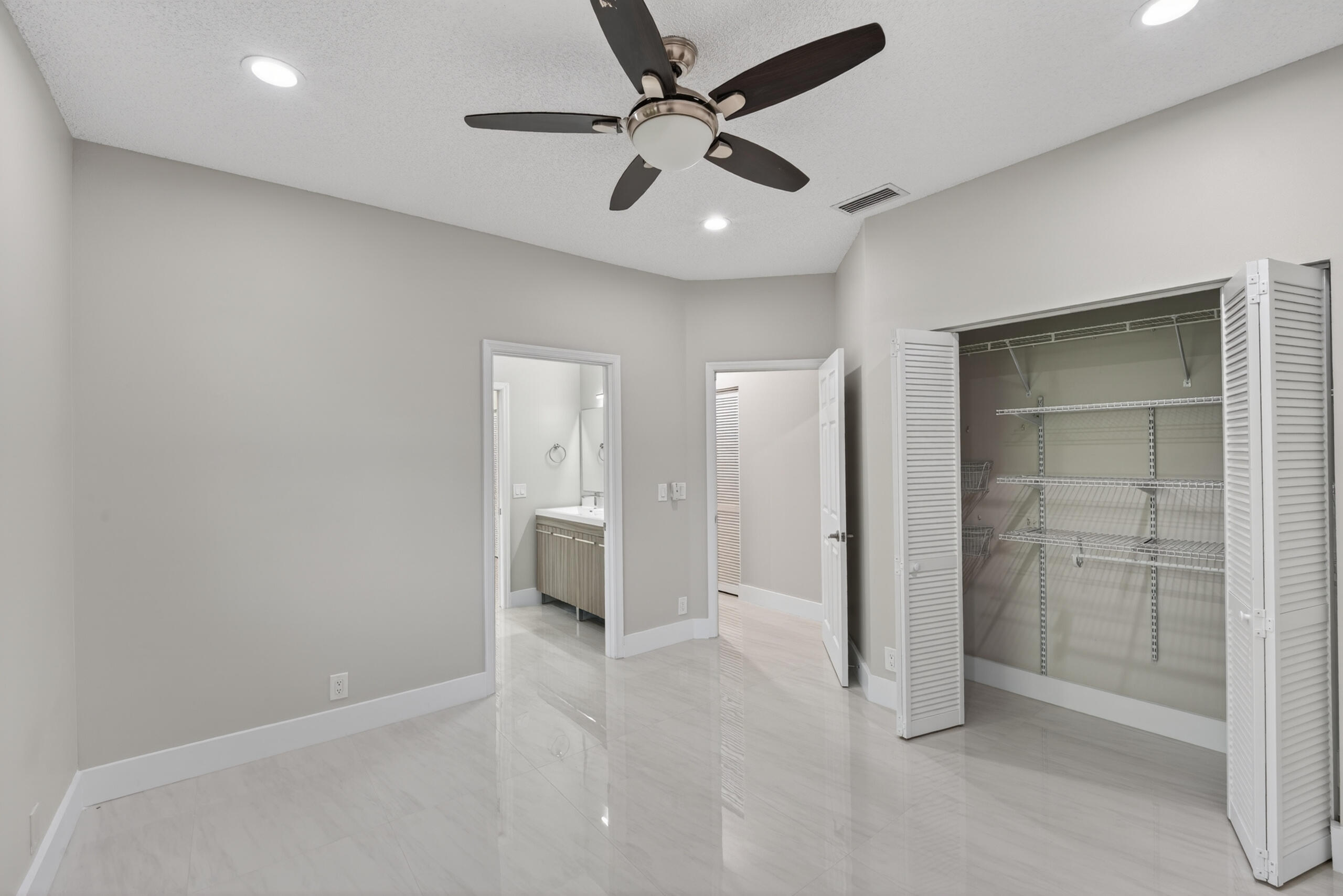 SECTOR 7 SOUTH - - Residential