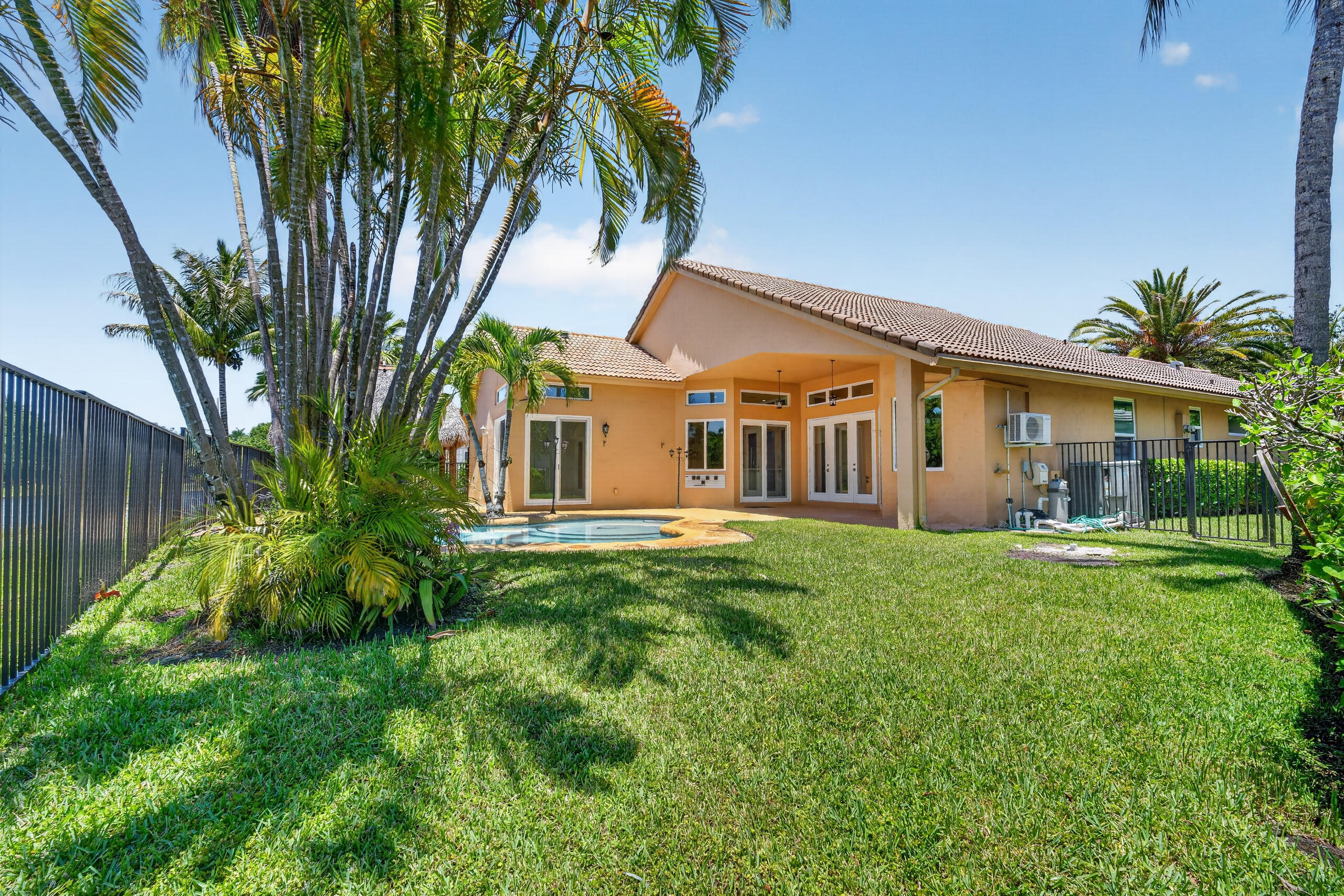 SECTOR 7 SOUTH - - Residential