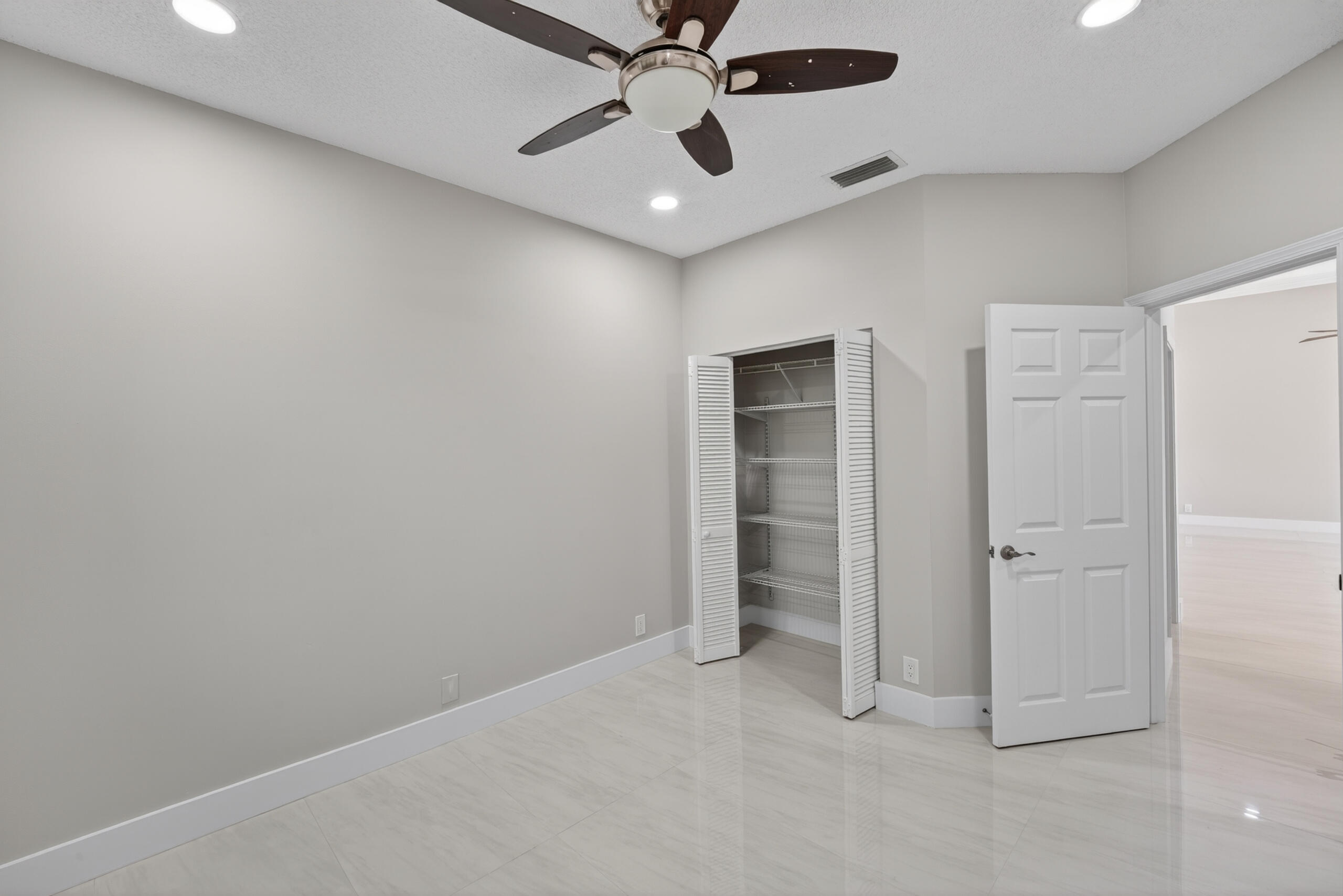 SECTOR 7 SOUTH - - Residential