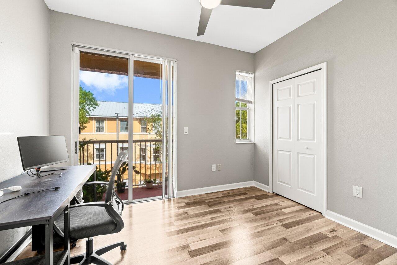 SHOMA TOWNHOMES AT ROYAL - Residential