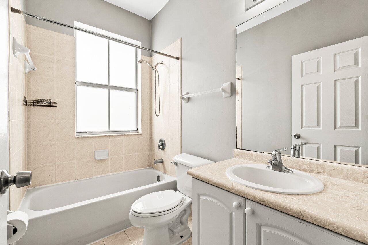 SHOMA TOWNHOMES AT ROYAL - Residential