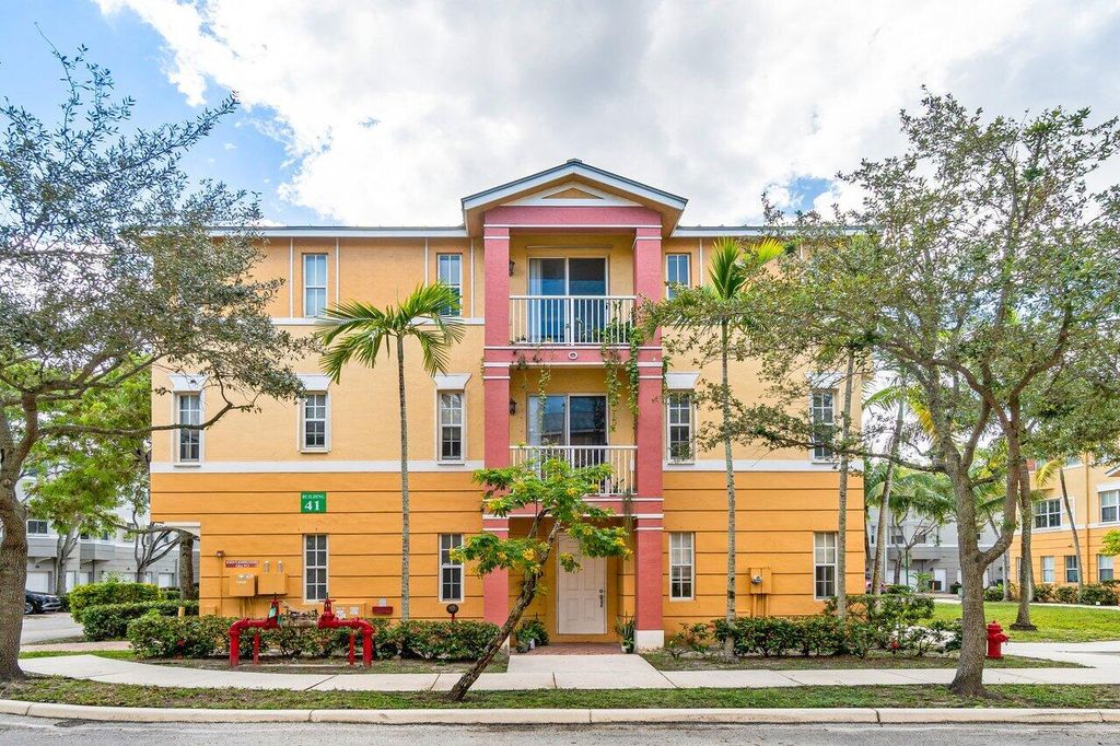 Photo of 4104 Shoma Drive, Royal Palm Beach, FL 33414 (MLS # R11138838)