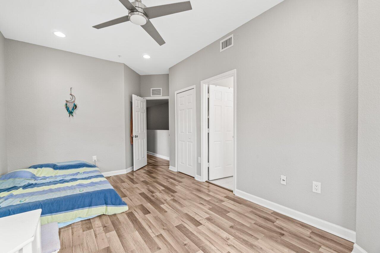 SHOMA TOWNHOMES AT ROYAL - Residential