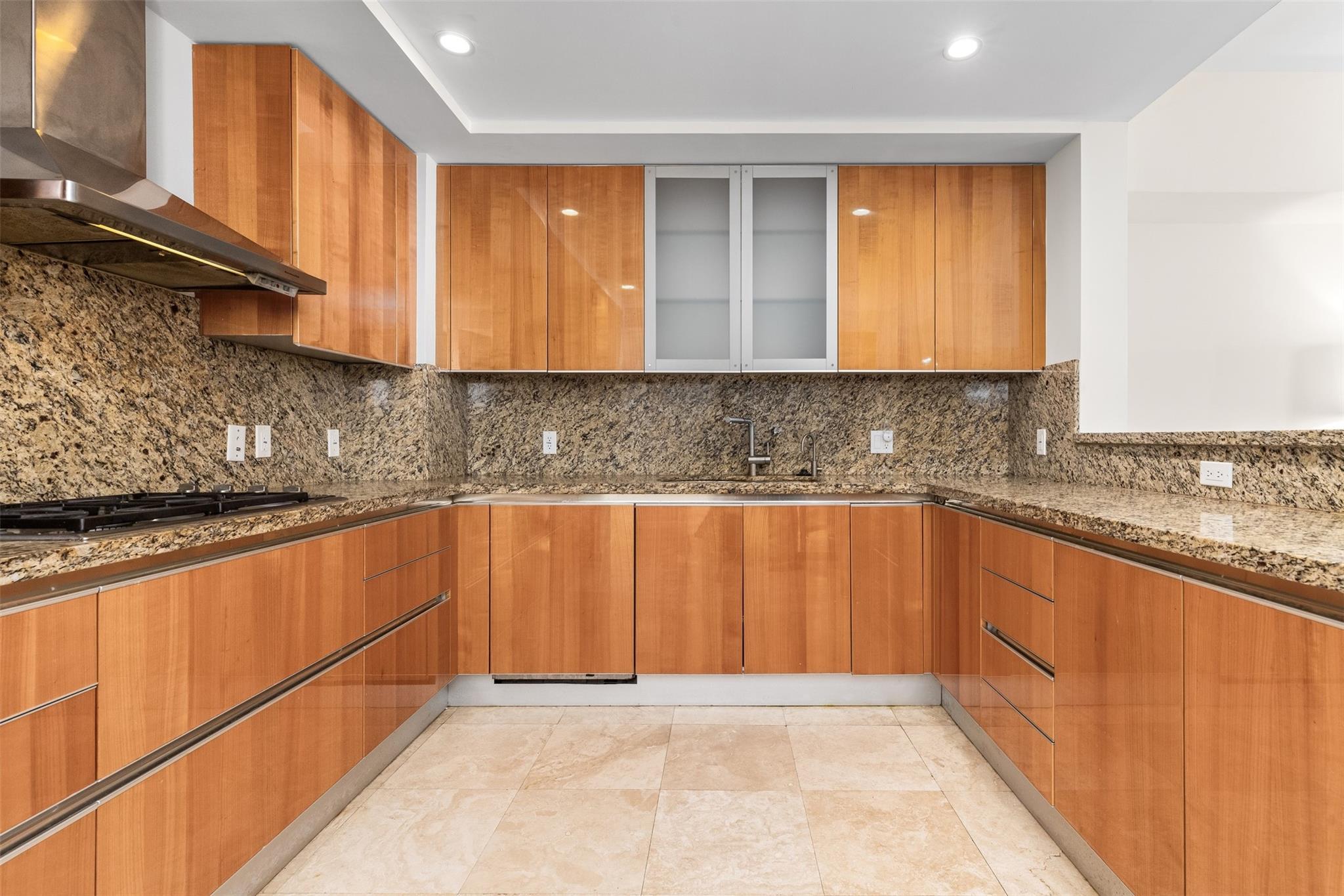 45 Hendricks Condo - Residential