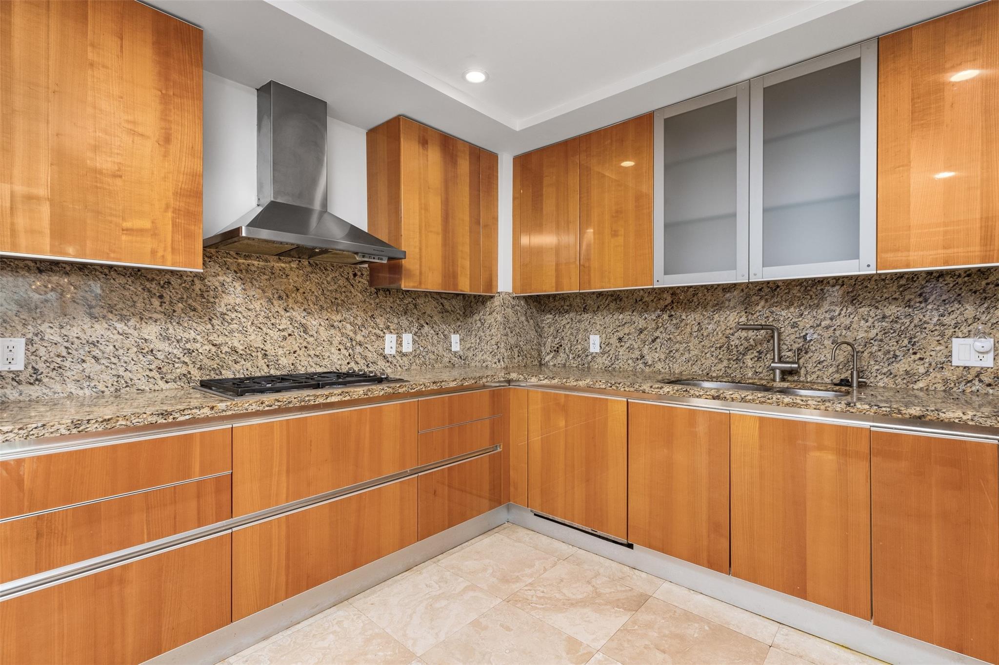 45 Hendricks Condo - Residential