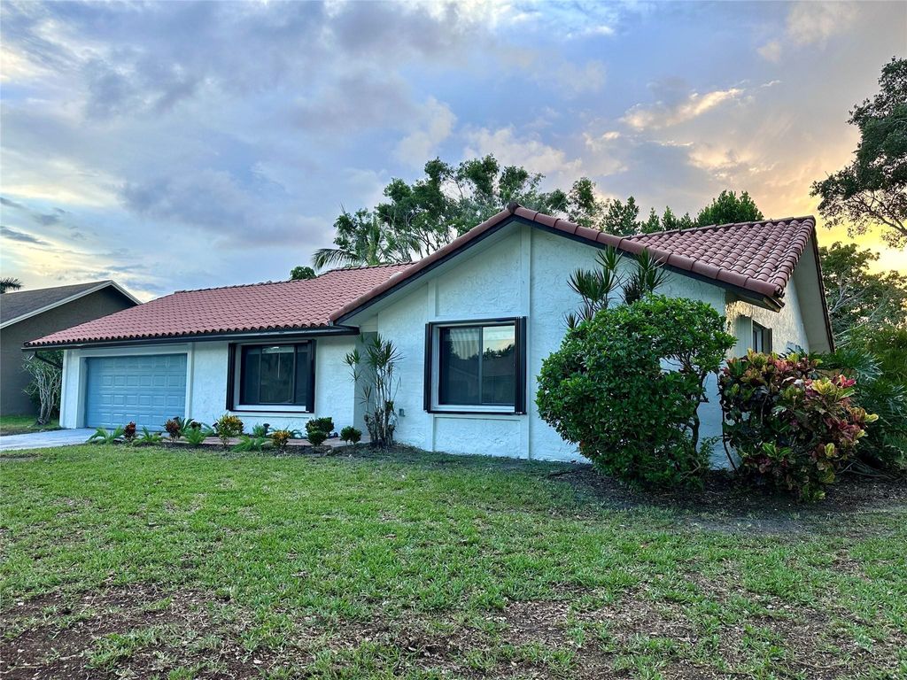 Photo of 1681 NW 93rd Avenue, Plantation, FL 33322 (MLS # F10528620)