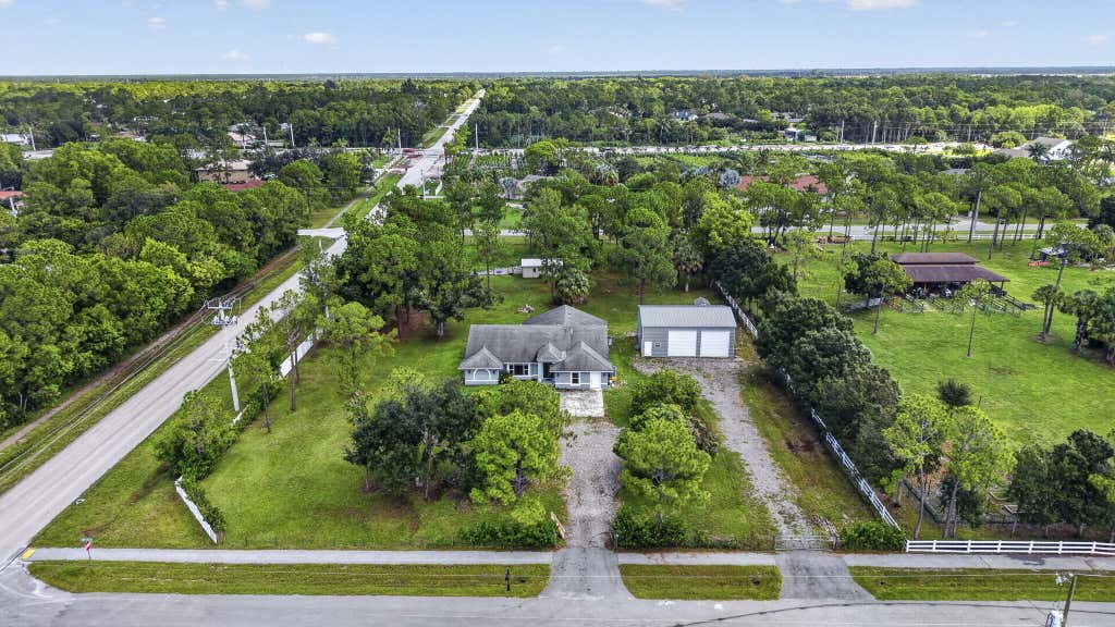 Photo of 14935 89th Place N, Loxahatchee, FL 33470 (MLS # B26049810)