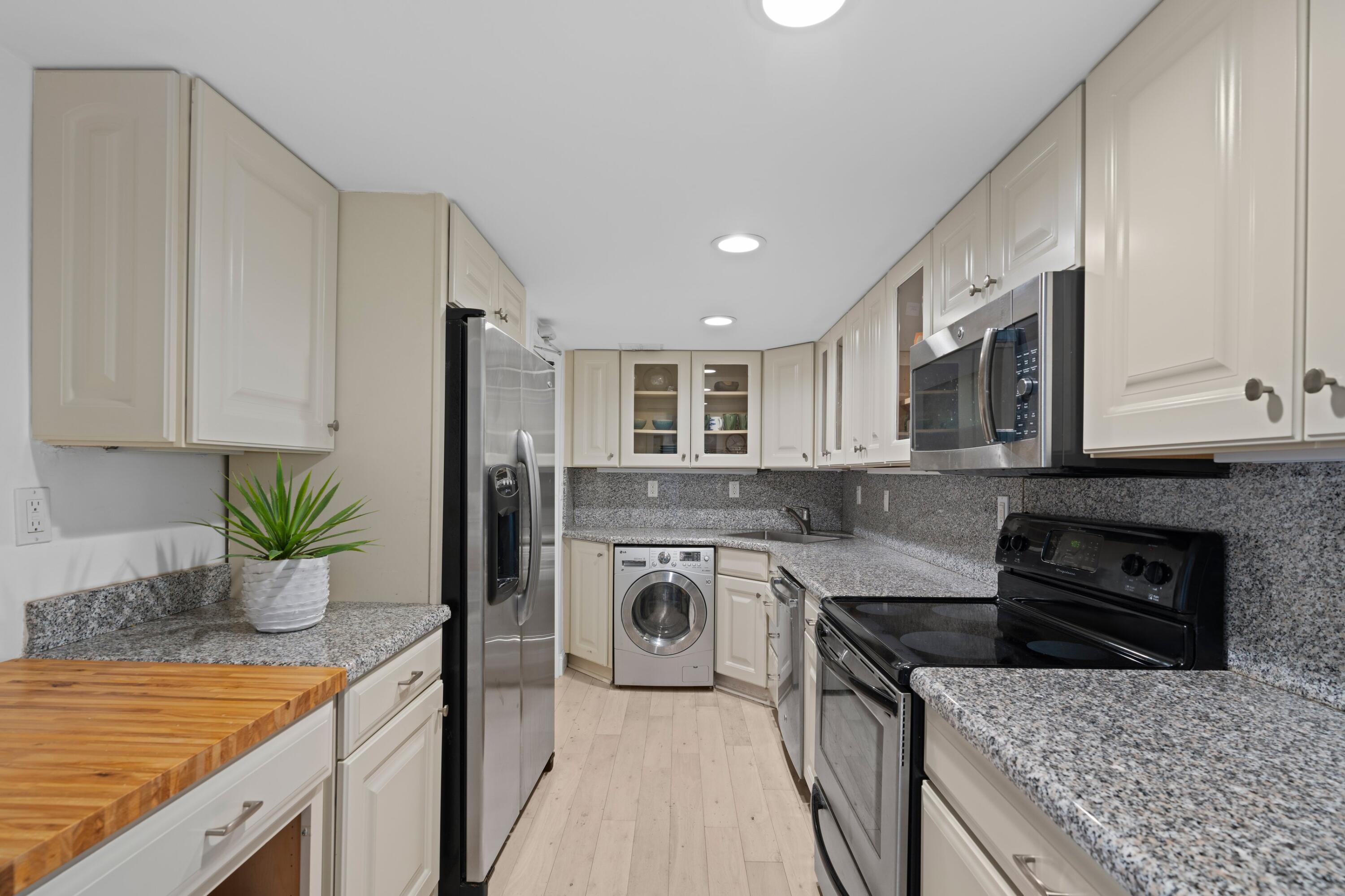 PALM BEACH ATLANTIC CONDO - Residential Lease