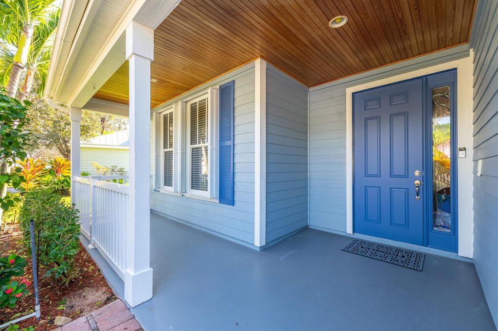 Photo of 587 NE Canoe Park Circle, Port Saint Lucie, FL 34983 (MLS # R10946605)