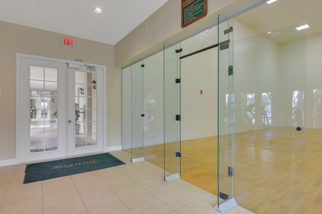 LAGUNA OF VERO BEACH - Residential Lease