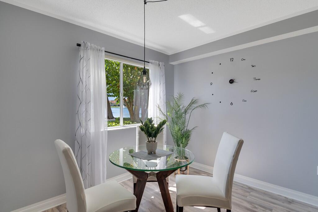 LAGUNA OF VERO BEACH - Residential Lease