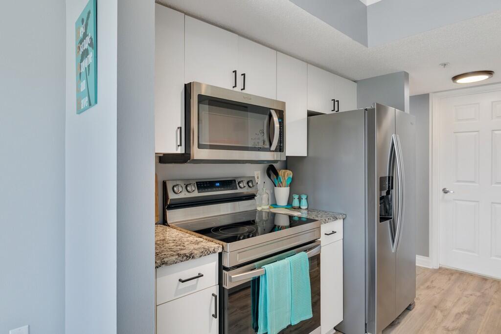 LAGUNA OF VERO BEACH - Residential Lease