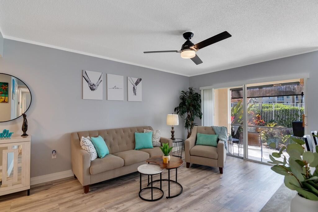 Photo of 1670 N 42nd Circle #102, Vero Beach, FL 32967 (MLS # R11132825)