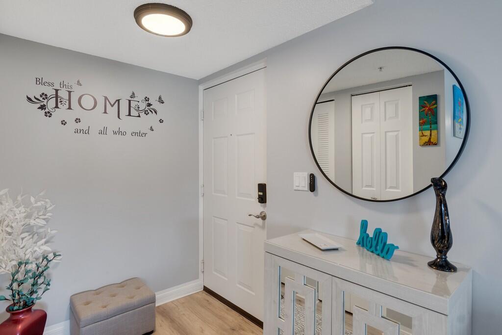 LAGUNA OF VERO BEACH - Residential Lease