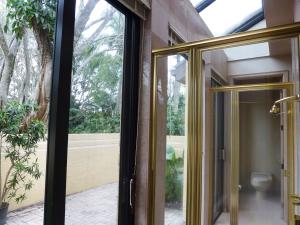 MAIDSTONE 1 OF PALM BEACH - Residential