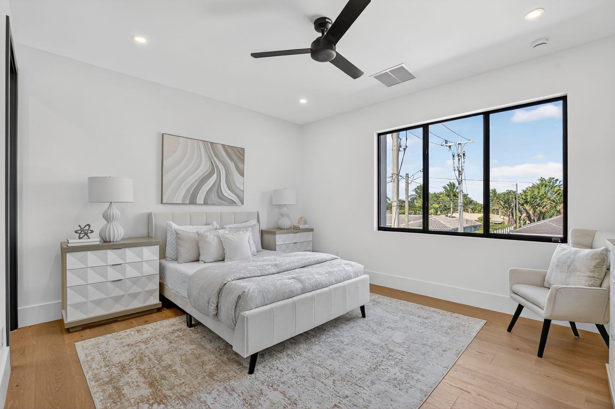 BOCA RATON SQUARE - Residential