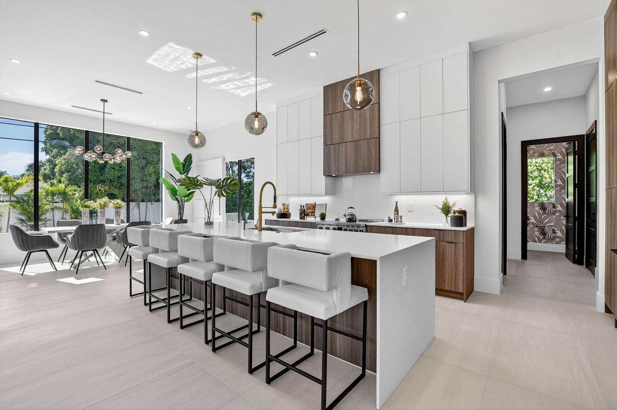 BOCA RATON SQUARE - Residential