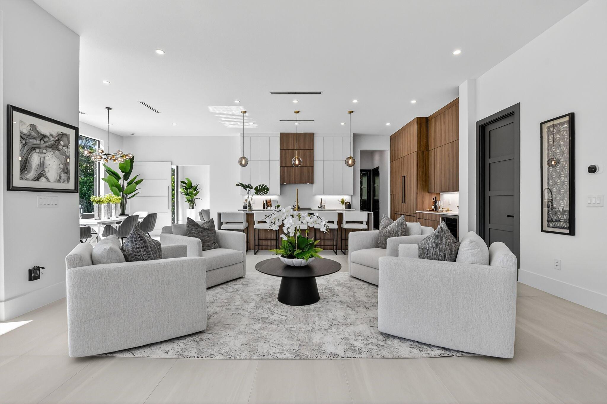 BOCA RATON SQUARE - Residential