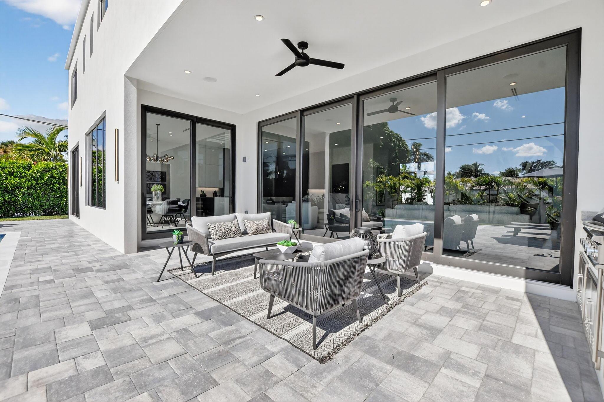 BOCA RATON SQUARE - Residential