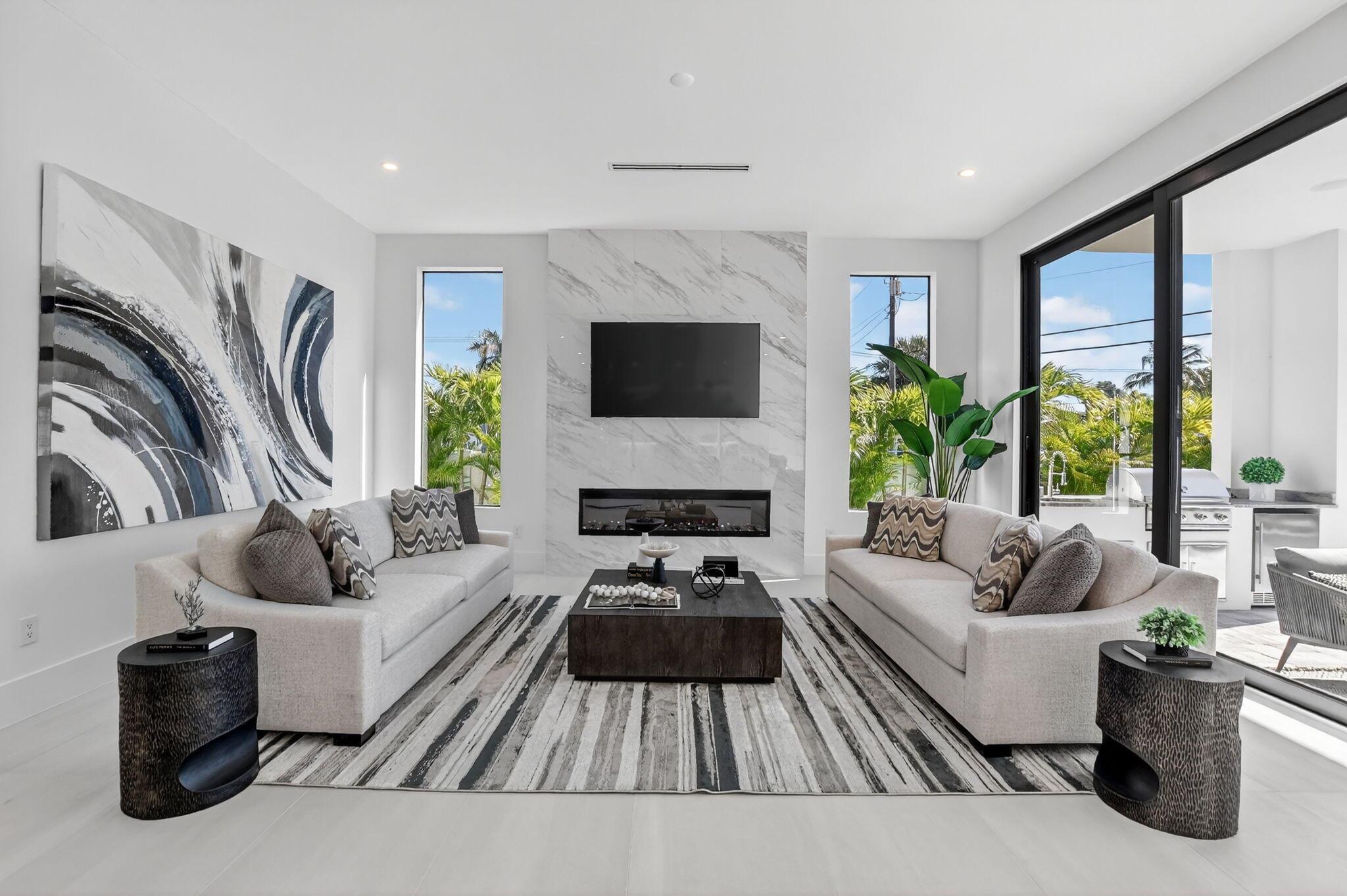 BOCA RATON SQUARE - Residential