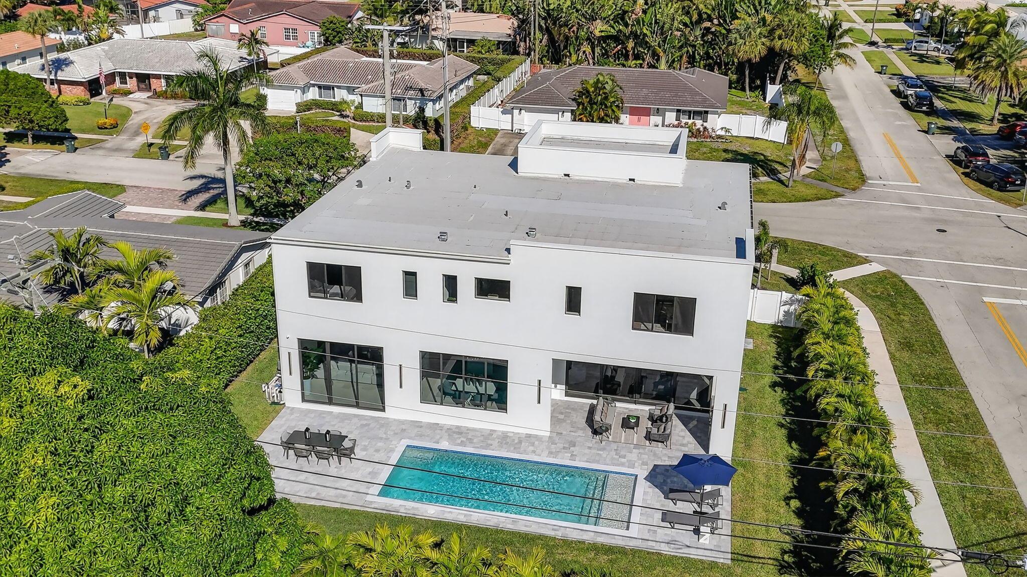 BOCA RATON SQUARE - Residential