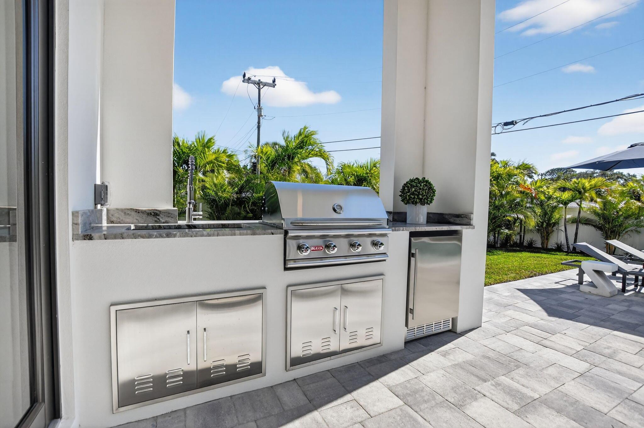 BOCA RATON SQUARE - Residential