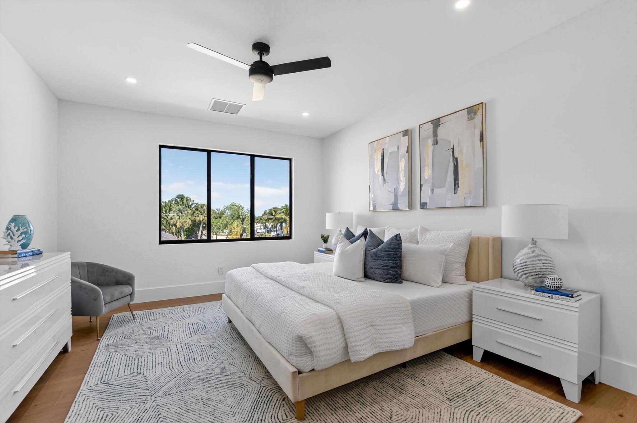 BOCA RATON SQUARE - Residential