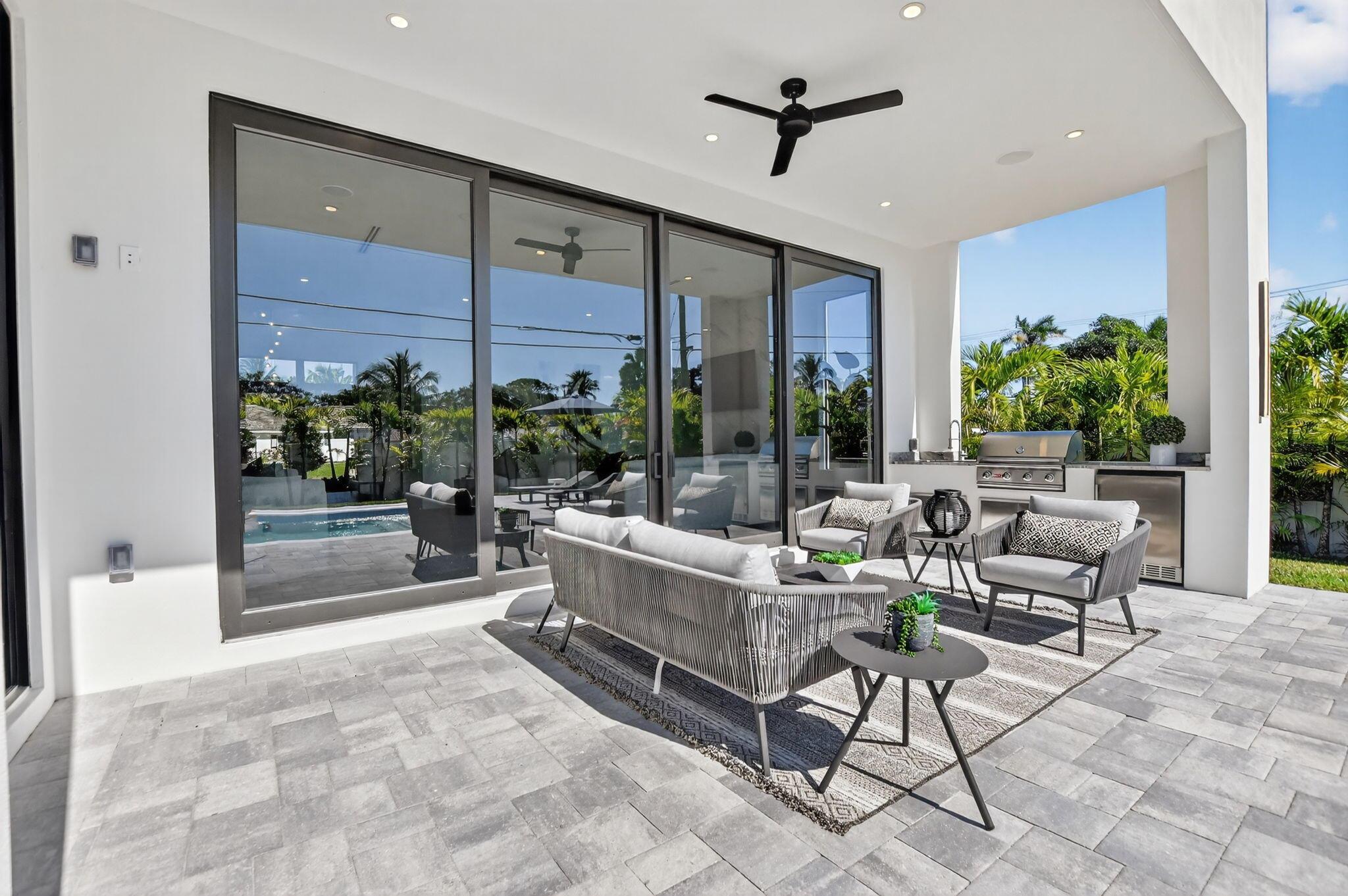 BOCA RATON SQUARE - Residential
