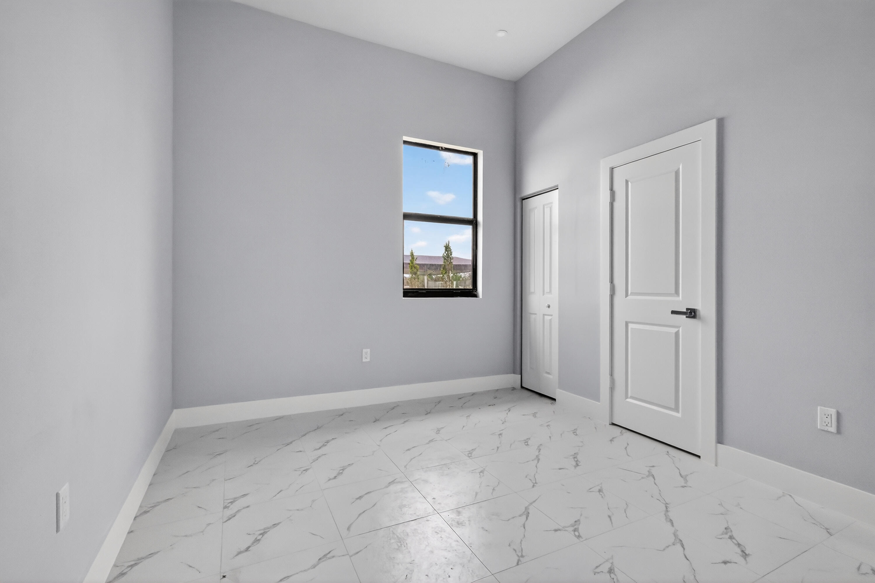 WHITE FENCES EQUESTRIAN ESTATES 1 - Residential