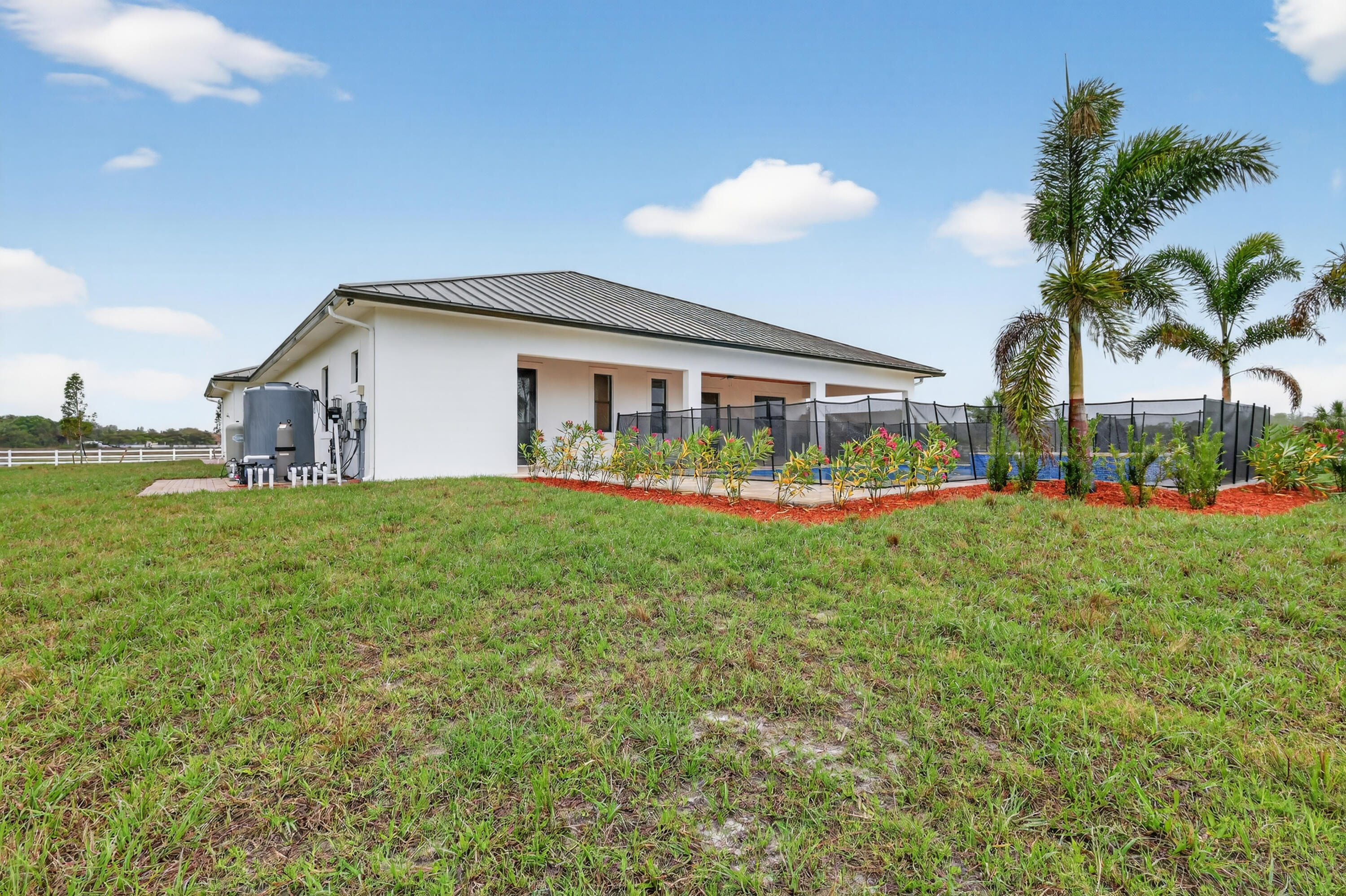 WHITE FENCES EQUESTRIAN ESTATES 1 - Residential