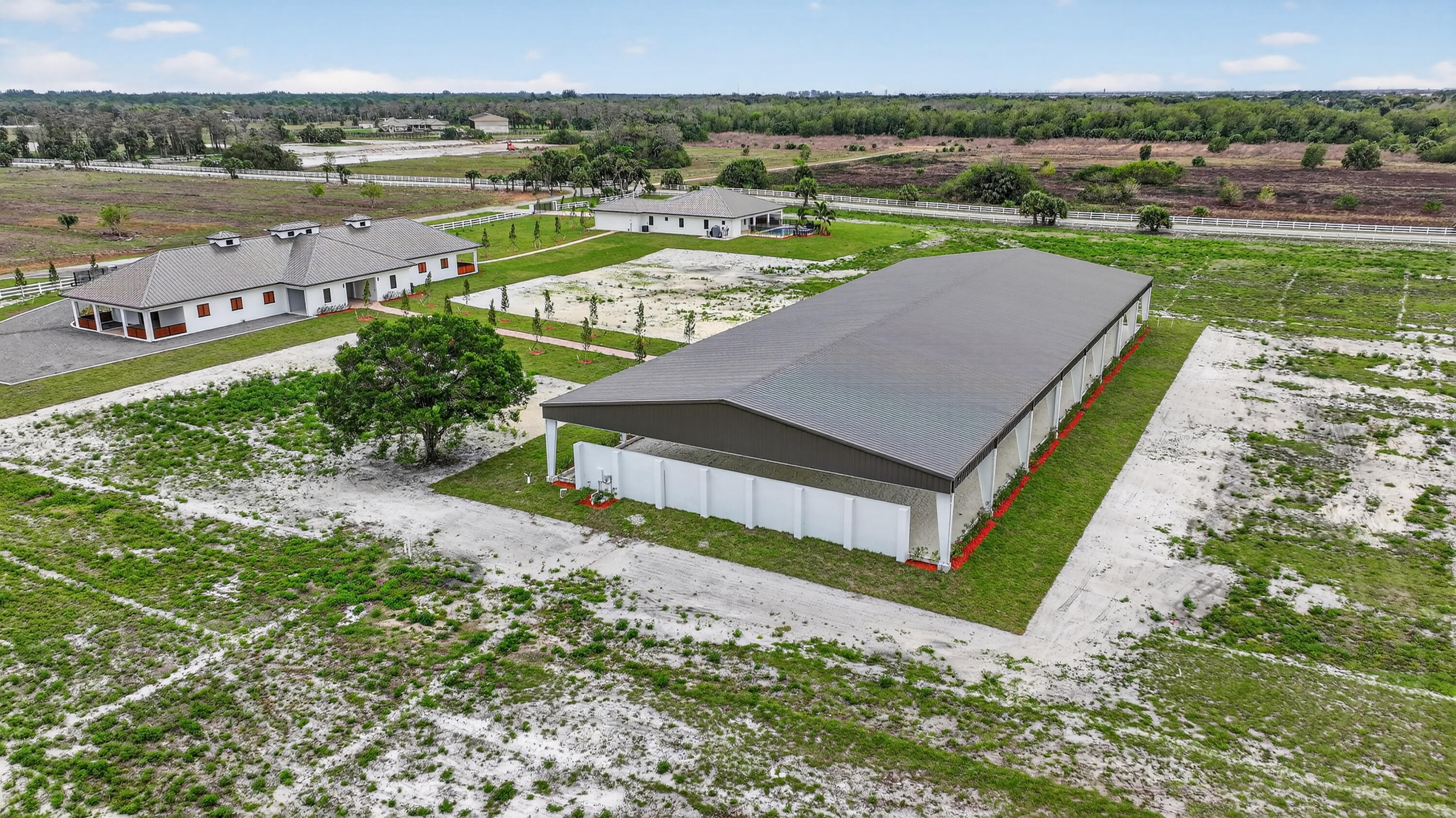 WHITE FENCES EQUESTRIAN ESTATES 1 - Residential