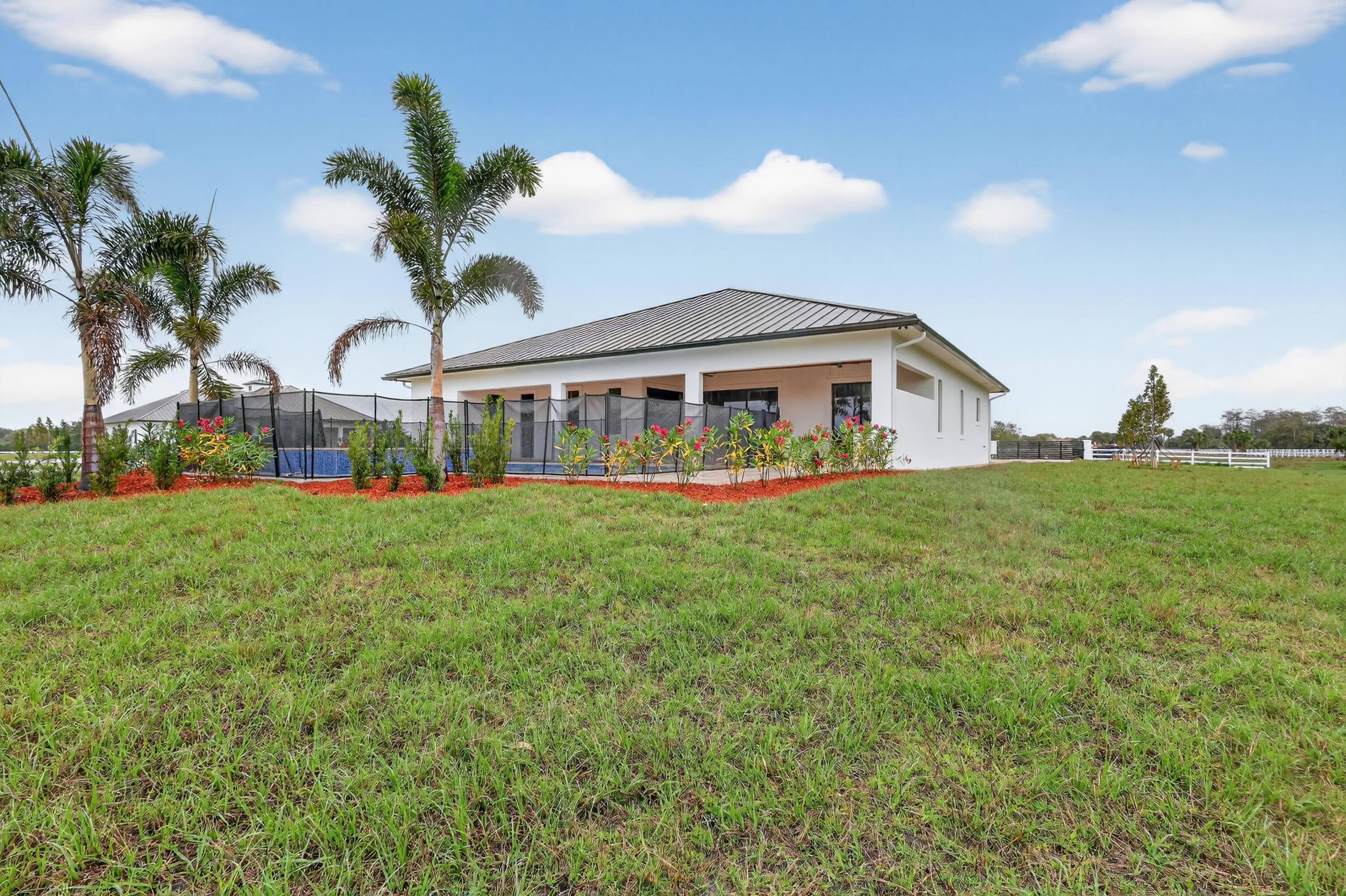WHITE FENCES EQUESTRIAN ESTATES 1 - Residential