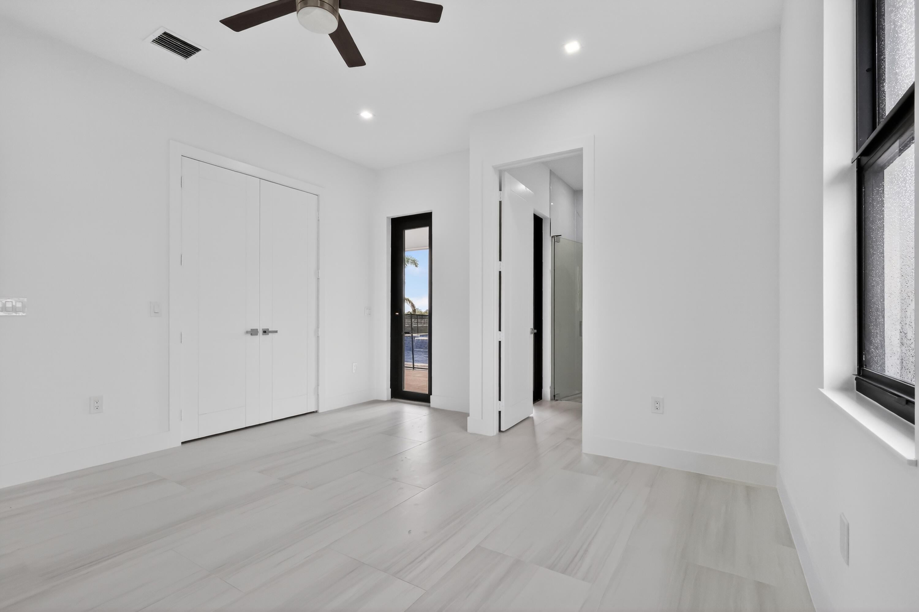 WHITE FENCES EQUESTRIAN ESTATES 1 - Residential