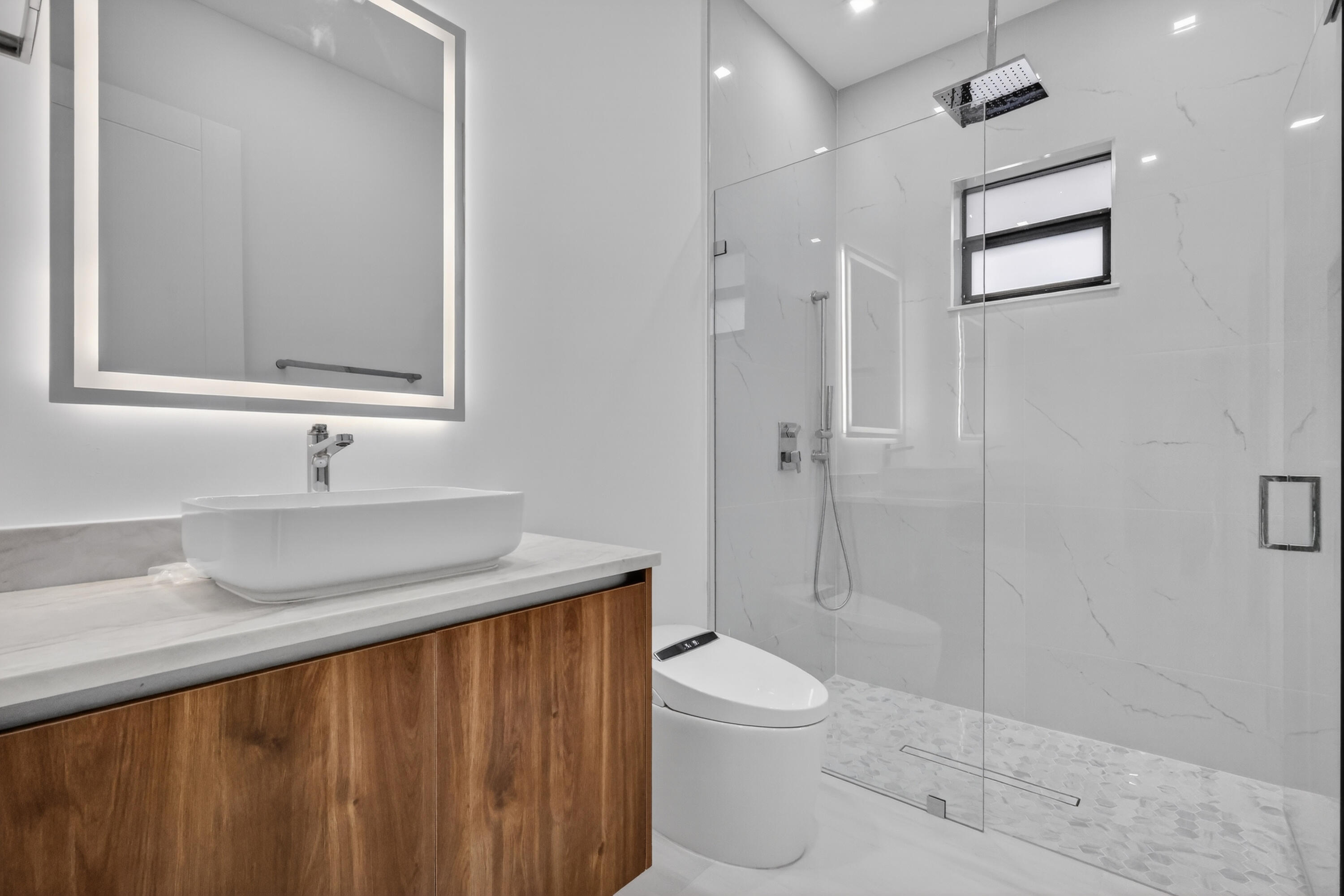 WHITE FENCES EQUESTRIAN ESTATES 1 - Residential