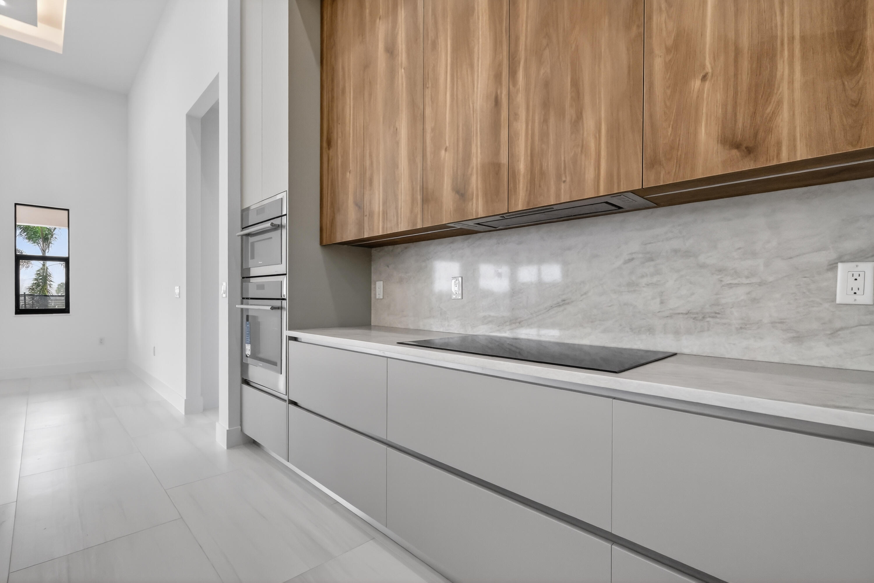 WHITE FENCES EQUESTRIAN ESTATES 1 - Residential