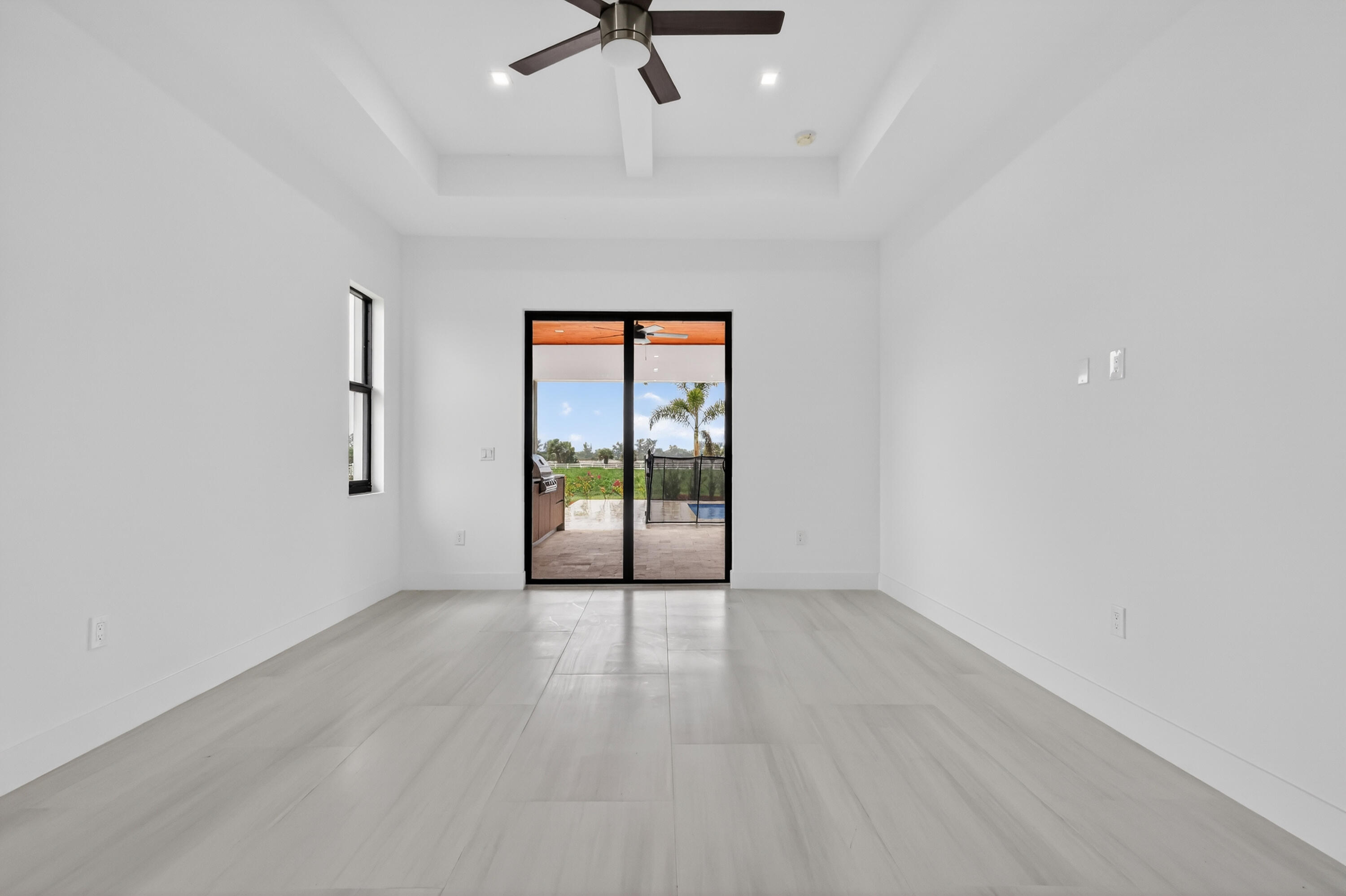 WHITE FENCES EQUESTRIAN ESTATES 1 - Residential