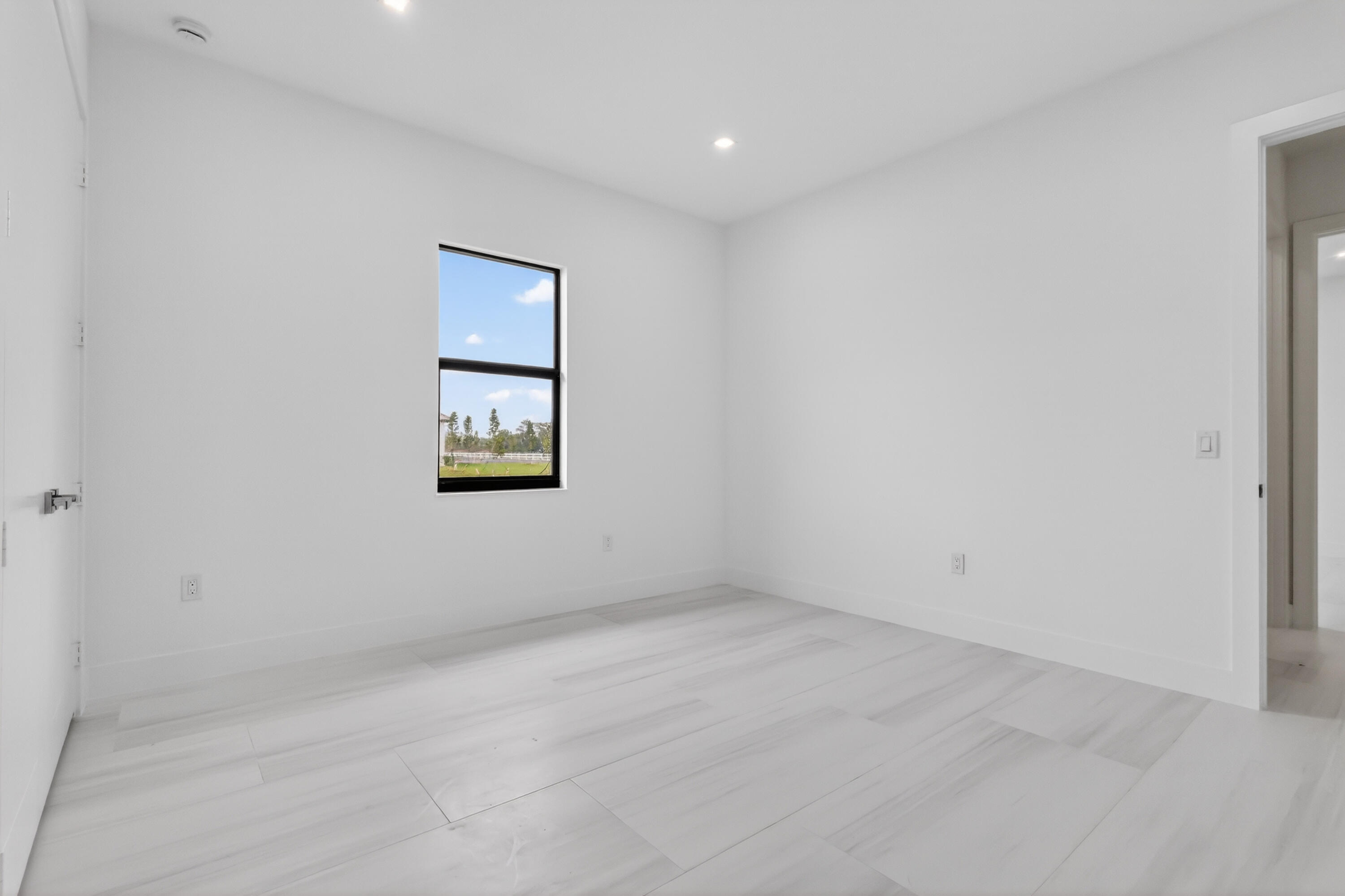 WHITE FENCES EQUESTRIAN ESTATES 1 - Residential