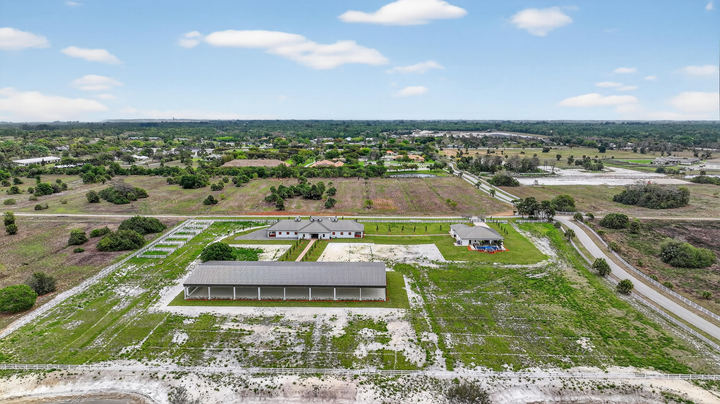 WHITE FENCES EQUESTRIAN ESTATES 1 - Residential