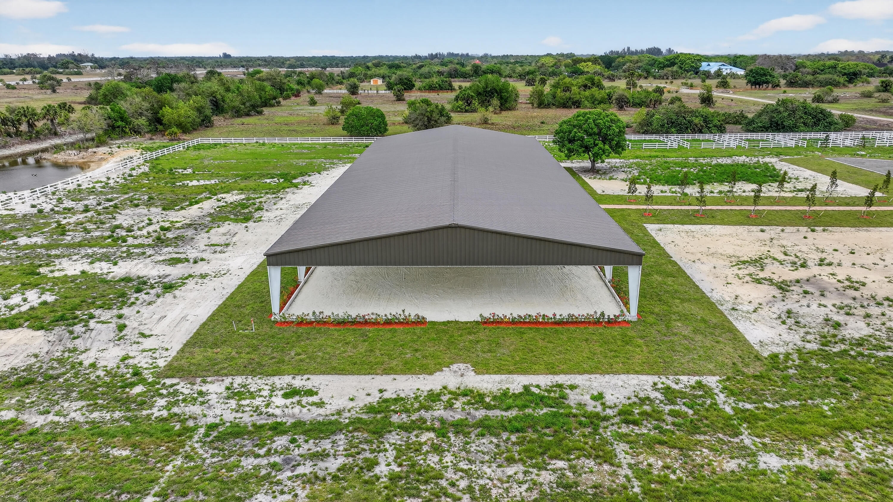 WHITE FENCES EQUESTRIAN ESTATES 1 - Residential