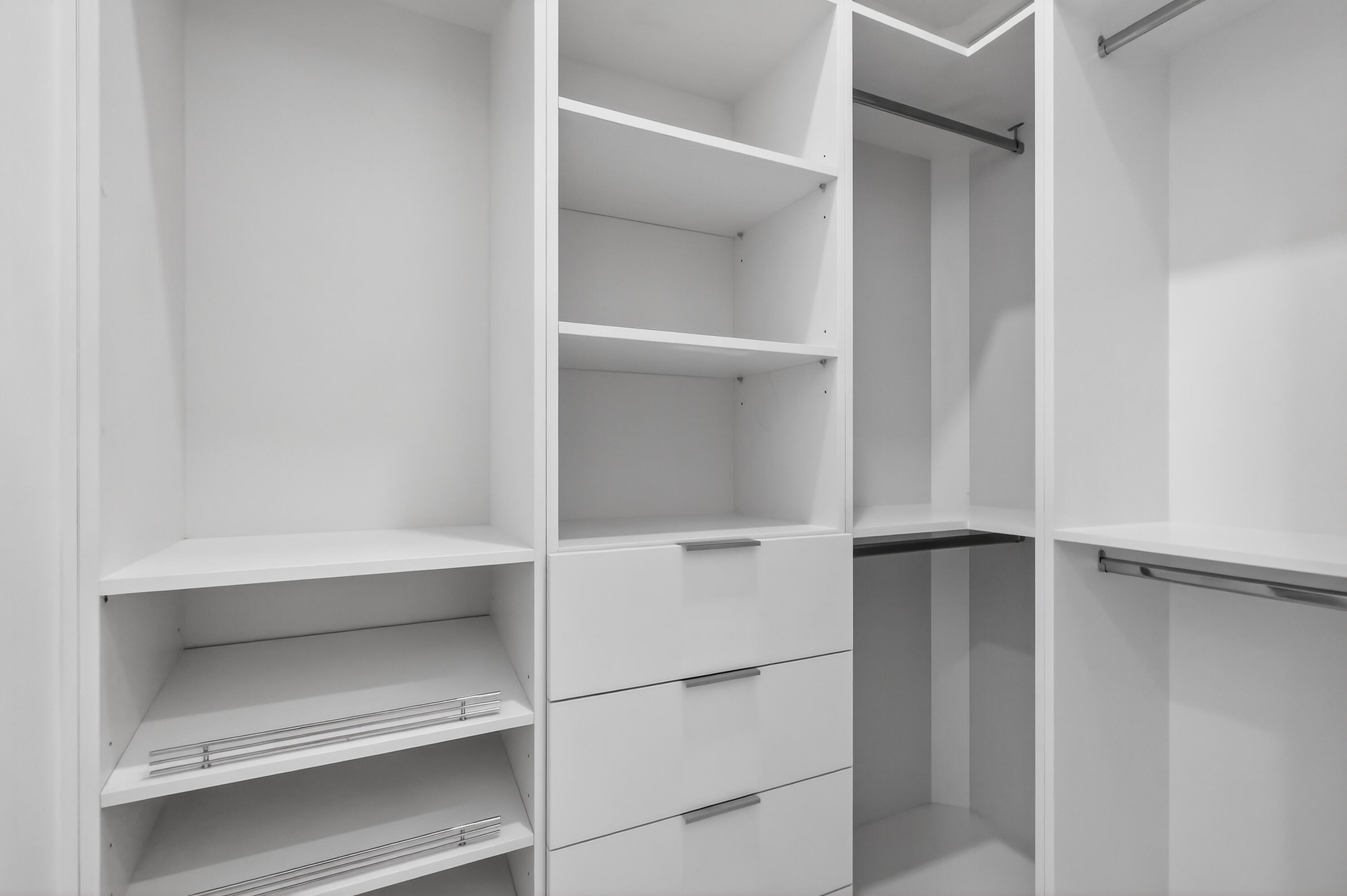 WHITE FENCES EQUESTRIAN ESTATES 1 - Residential