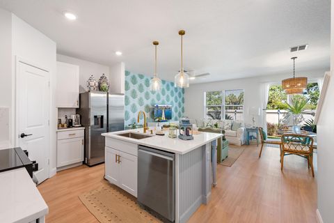 Photo of 327 SE Halifax Lane, Stuart, FL 34994 (MLS # B26019812)