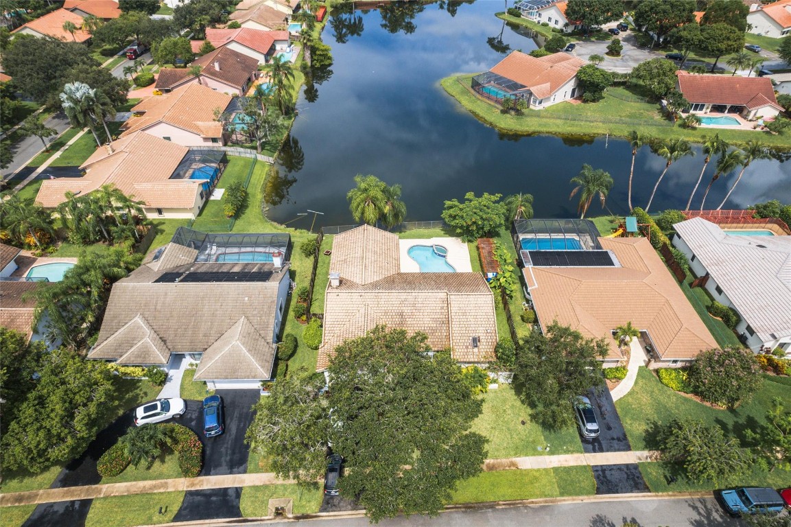 JACARANDA LAKES SECTION 1 - Residential