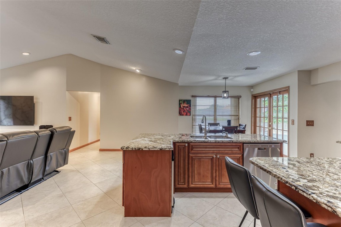 JACARANDA LAKES SECTION 1 - Residential