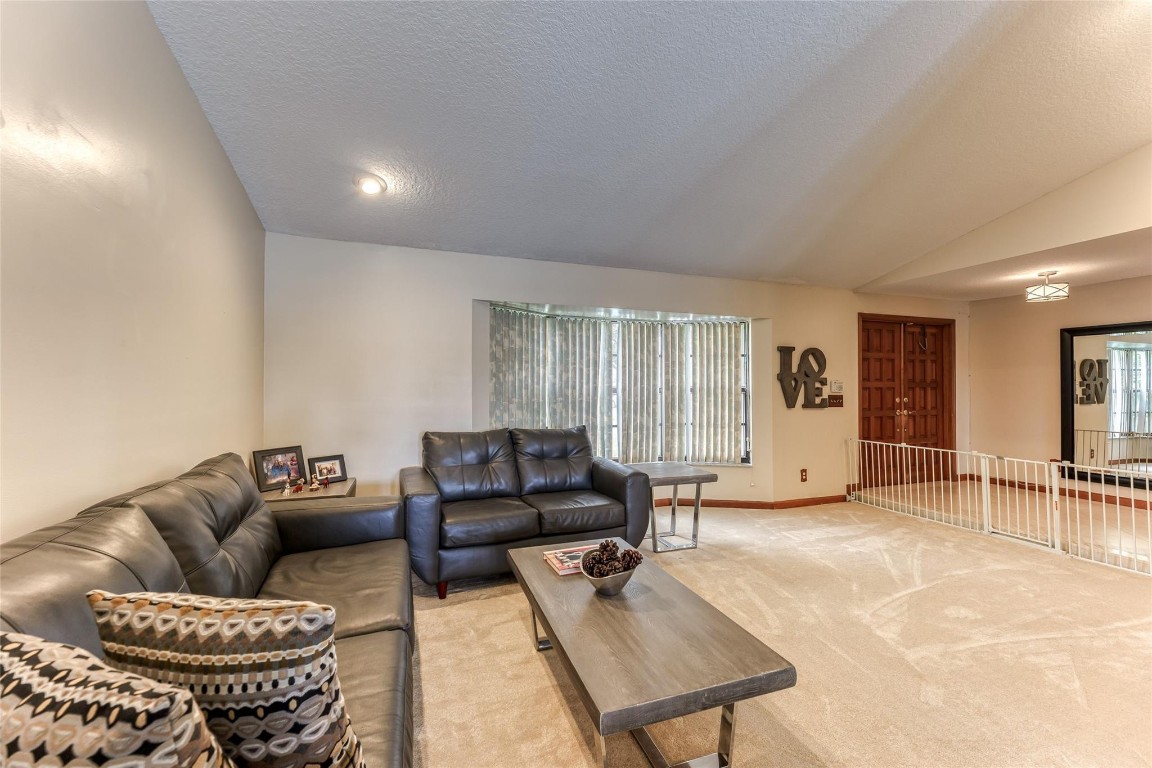 JACARANDA LAKES SECTION 1 - Residential